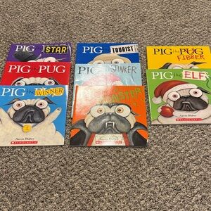 Scholastic Pig the Pug Book Collection - Purple, Red, Blue, Yellow